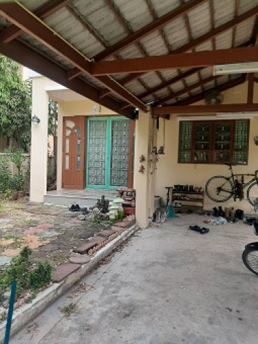 บ้านเดี่ยว 2 ชั้น ม.สิรินดา บางขุนเทียน บางกระดี่34  ถ.พระราม2 แสมดำ บางขุนเทียน พร้อมอยู่ (H1801) 3