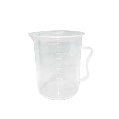ถ้วยตวงพลาสติก มีหูจับ  300 ml. 1610-437