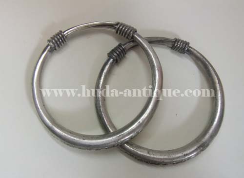 กำไลเงินโบราณรูปมังกรกับหงษ์ 1