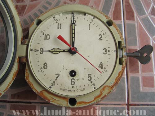 นาฬิกาโบราณไขลาน 8 วัน ในเรือ 4