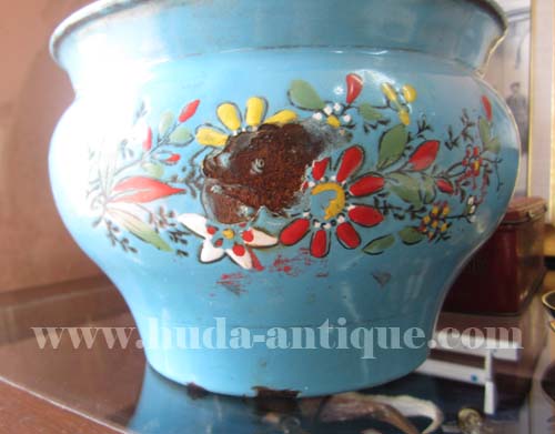 กระโถนเคลือบอีนาเมล 1