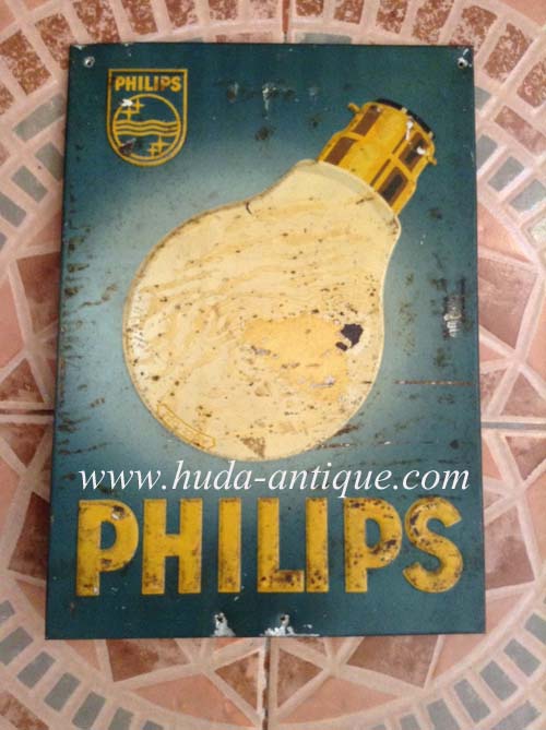 ป้ายสังกะสีหลอดไฟฟิลลิปโบราณ