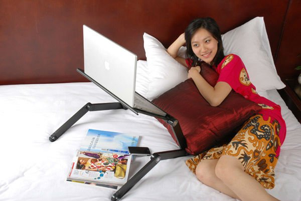 laptop desk โต๊ะวางคอม โน๊ตบุค แบบพกพา ปรับระดับได้หลายแบบ สะดวก วัสดุดี น้ำหนักเบา สีเงิน 4