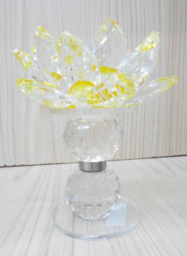 ดอกบัวคริสตัลหมุนได้สีเหลืองฐานสูง