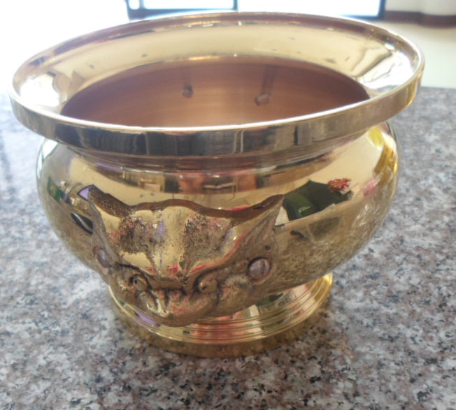 กระถางธูปทองเหลือง หัวสิงห์ 4 นิ้ว 1