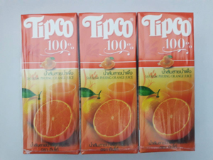 ทิปโก้ น้ำส้มสายน้ำผึ้ง Tipco Sainam Phueng Orange Juice.