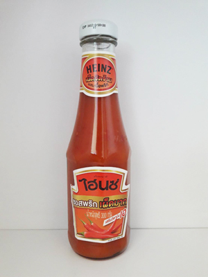 ไฮนซ์ซอสพริกเผ็ดมากเสริมวิตามินเอ Hot Chili Sauce Fortified With Vitamin a.