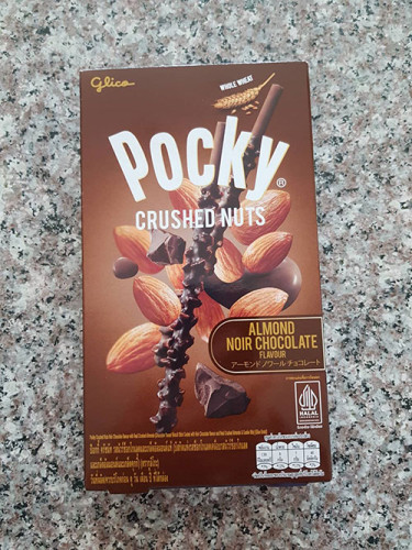Pocky Crushed Nuts Almond Noir Chocolate