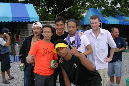 JO MUSIC ถ่ายหนังHolly wood เราเล่น BACKUP ให้กับนางเอก ดาราดังต่างประเทศหลายท่าน 4