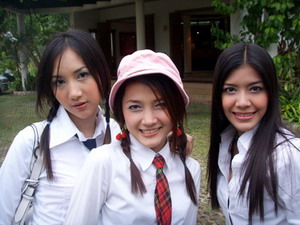 งานอีเลคโทน คาราโอเกะ 3