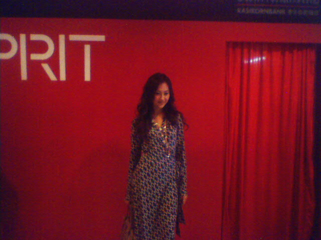 งานเดินแฟชั่นโชว์ ที่ ห้าง CENTRALWORLD ESPRIT 6