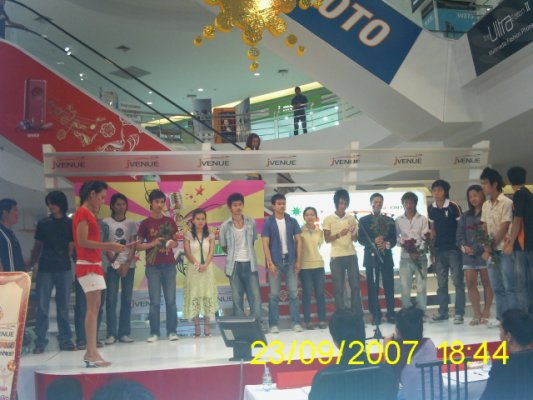 ห้าง J-venue นวนคร งานดาวรุ่งเสียงทอง จัดทุกเสาร์-อาทิตย์ 7