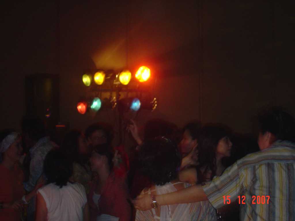 LIVE BAND แสงสีเสียง บ.เงินทุนหลักทรัพย์ Syrus -  IYARA PARK RESORT อุทัยธานี 23