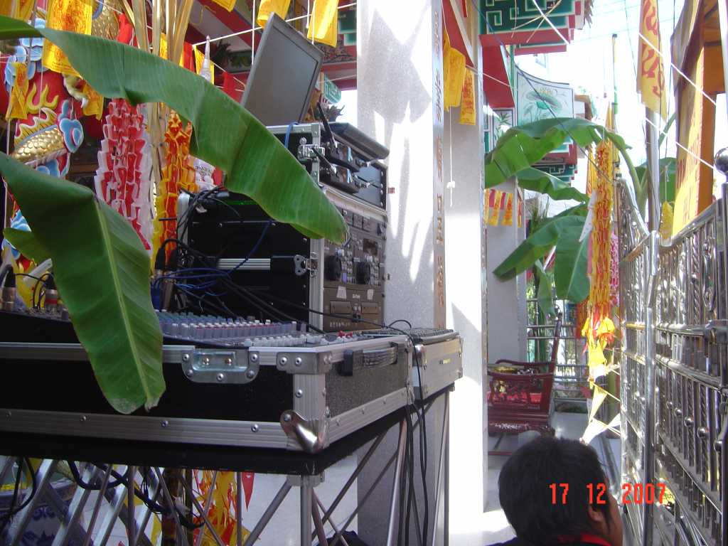 งานพุทธาพิเศก  รวมดาราศิลปิน ศาลเจ้าตองอู คลอง10 20