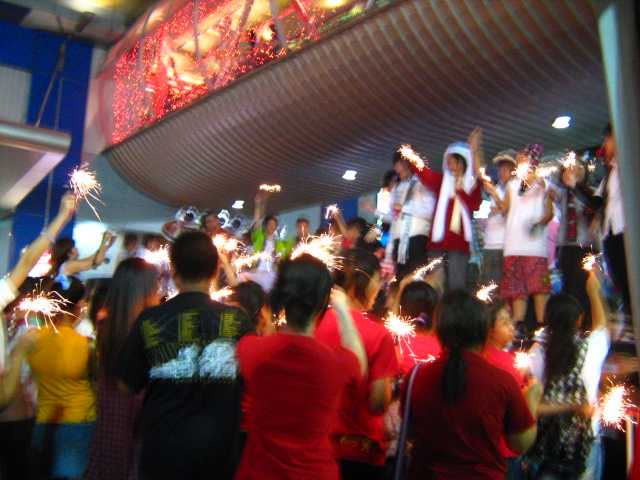 งาน J Trend ส่งท้ายปีใหม่ MINI CONCERT จากเกาหลี หน้า MBK 5