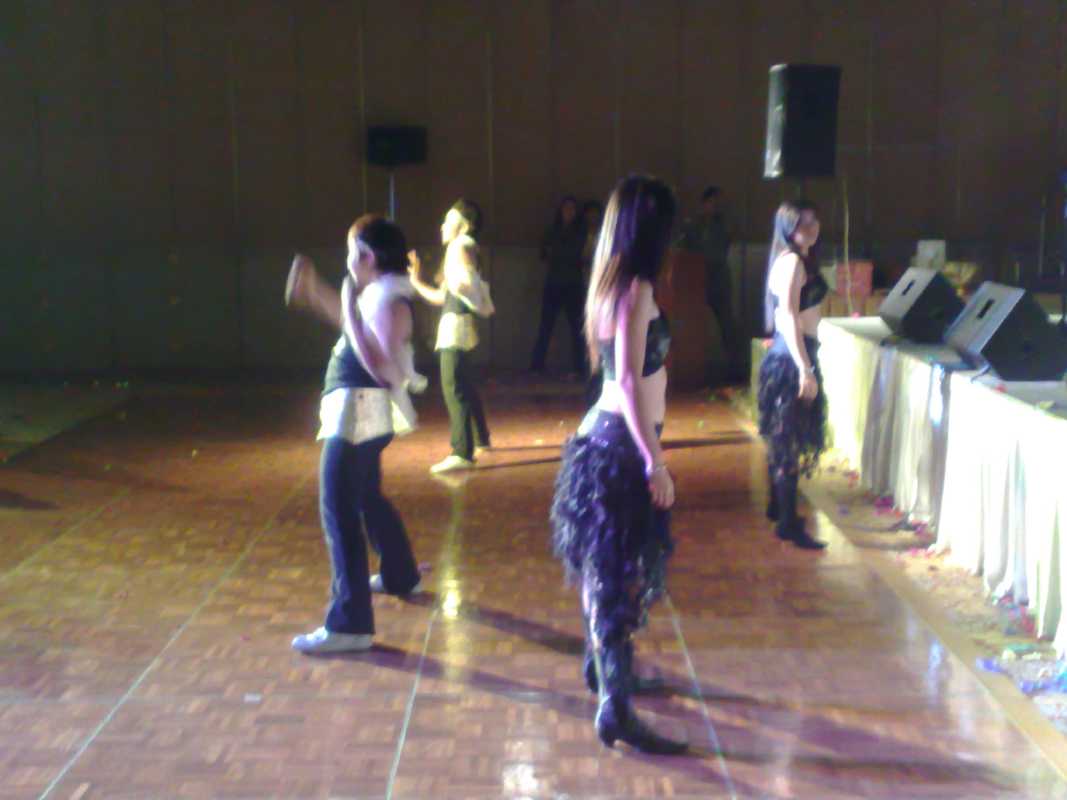 LIVE BAND แสงสีเสียง รร IMPERIAL QUEN PARK SUKHUMVIT 22 1