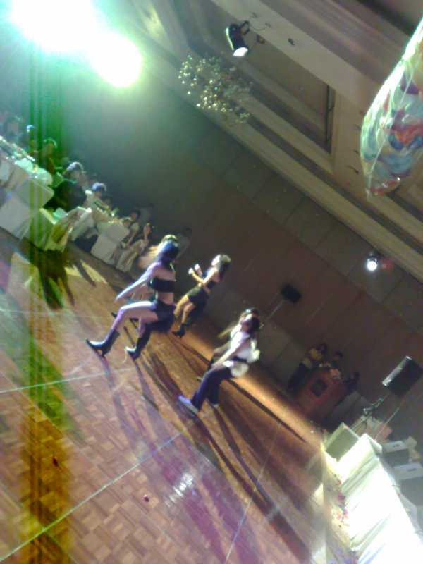 LIVE BAND แสงสีเสียง รร IMPERIAL QUEN PARK SUKHUMVIT 22 3