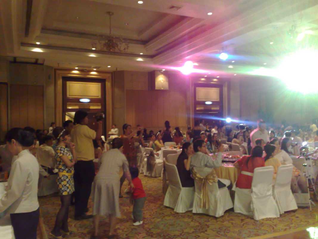 LIVE BAND แสงสีเสียง รร IMPERIAL QUEN PARK SUKHUMVIT 22 7