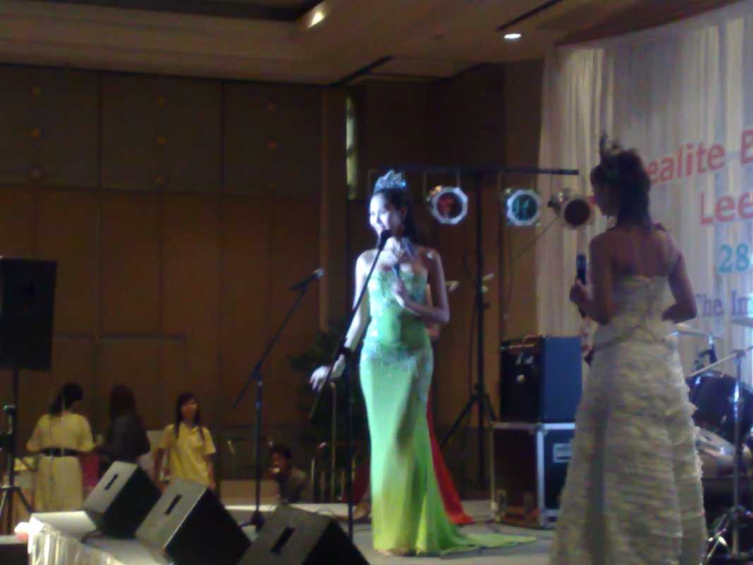 LIVE BAND แสงสีเสียง รร IMPERIAL QUEN PARK SUKHUMVIT 22 10