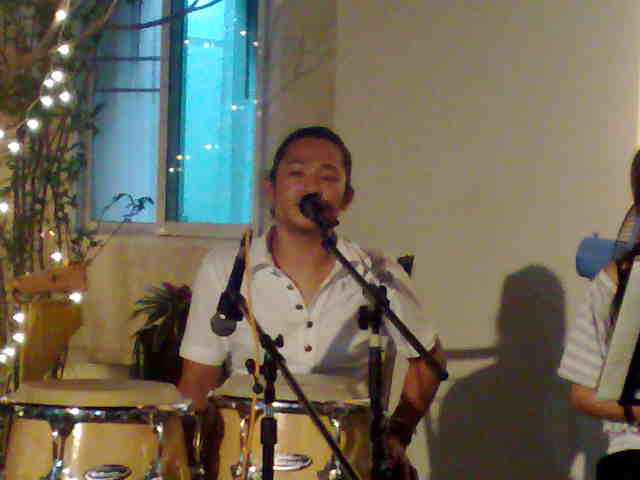 งานขึ้นบ้านใหม่ของท่านรองผู้ว่าพร้อมกันสี่หลัง กับวง Trio ACOUSTIC 9