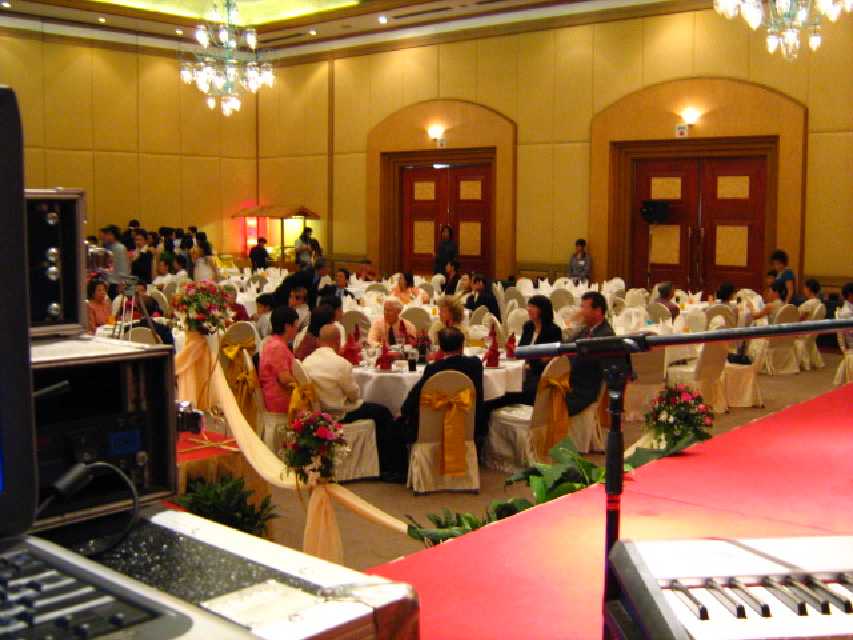 เช่าเครื่องเสียง เช่าเครื่องดนตรี คาราโอเกะ งานแต่งงาน TOWN IN TOWN  HOTEL 8