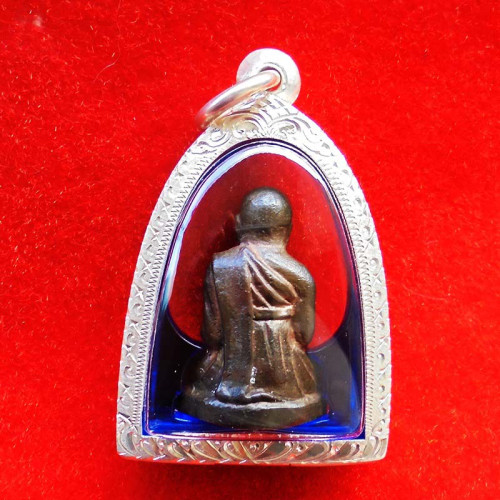 รูปเหมือนหลวงปู่เอี่​ยม วัดสะพานสูง หล่อโบราณ เนื้อนวโลหะ หลวงปู่วาสเสก ปี 2545 สวย เข้มขลัง หายาก 2