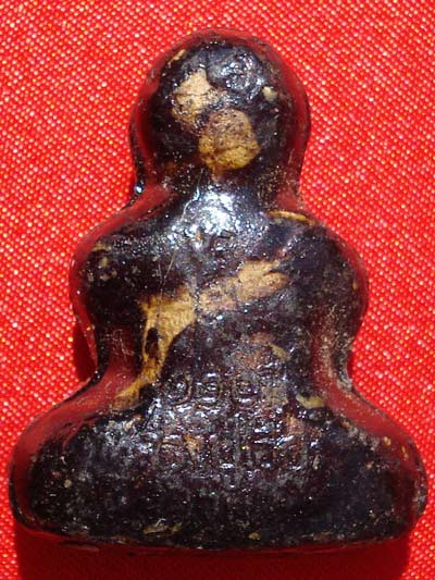 พระปิดตา หลวงปู่เอี่ยม วัดสะพานสูง พิมพ์ชะลูด เนื้อผงชุบรัก ผสมอัฐิหลวงปู่เอี่ยม รุ่น 100 ปี ปี 2539 1