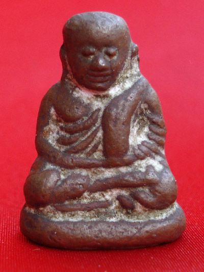 หลวงพ่อเงิน วัดบางคลาน พระเครื่อง เมืองพิจิตร รุ่นเงินมีมา เนื้อสัตตะโลหะ ปี 2546 No. ๒๐๕๒