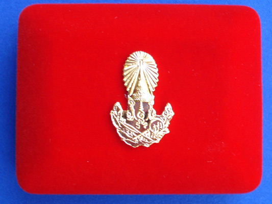 ของขวัญที่ทรงคุณค่า พระกริ่ง-พระชัยวัฒน์ "ไพรีพินาศ" วัดบวรนิเวศ เนื้อโลหะชุบทองสวยอร่าม 2