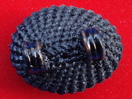 เบี้ยแก้ หลวงปู่เจือ วัดกลางบางแก้ว ถักเชือกชุบรักแบบ 2 หู  บูชาจากวัดโดยตรง 2