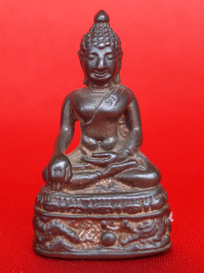 พระกริ่ง หลวงพ่อไพบูลย์ เนื้อนวโลหะกลับดำมีทองตามซอก วัดอนาลโย ดอยบุศราคัม จ.พะเยา สวยหายาก