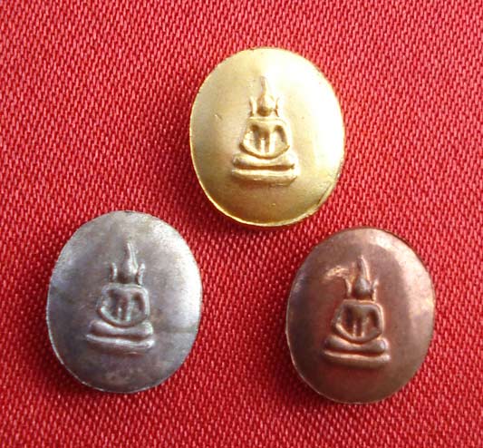 เหรียญเม็ดยา หลวงพ่อเงิน บางคลาน รุ่นพระพิจิตร พระปั๊มชุด 3 เนื้อ  ปี 42 - 43 เหมาะทำหัวแหวน 1