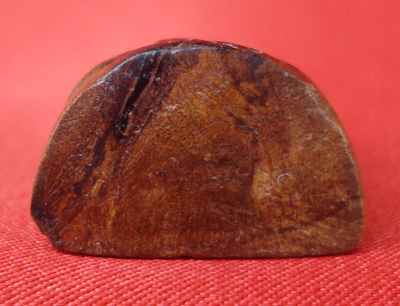 หลวงพ่อเงิน บางคลาน แกะจากเนื้อไม้ละมุด หน้ากุฏิท่านเป็นที่สำหรับอาบน้ำมนต์ สวยและหายากมากครับ 4