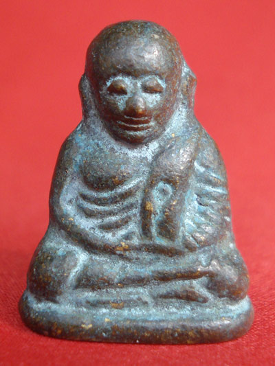 พระรูปหล่อ หลวงพ่อเงิน บางคลาน รุ่นฟ้าคำรณ พิมพ์นิยม  ปี 2534 รุ่นนี้นิยมมากครับ