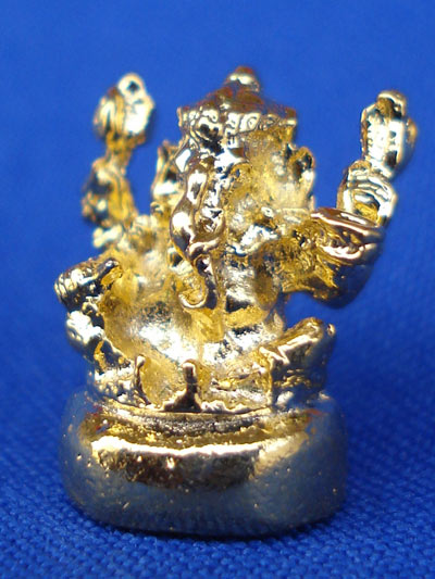 พระพิฆเนศวร์ จิ๋ว เนื้อกะไหล่ทอง พระเครื่อง พุทธาภิเษก ณ พระอุโบสถวัดสุทัศนฯ ปี 2550