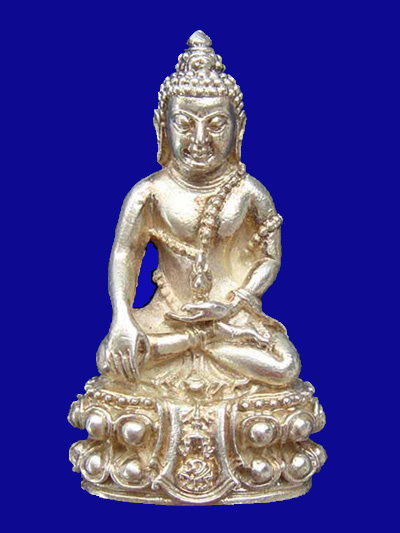 พระกริ่งคุ้มเกล้า หน้าไทย เนื้อเงิน ปี 2522 พิธีใหญ่ ในหลวงทรงเสด็จเททอง สวยและหายากมากครับ