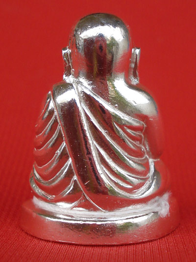 หลวงพ่อเงิน บางคลาน พิมพ์ขี้ตา เนื้อเงิน รุ่นมงคลมหาลาภ 51 หมายเลข ๑๑๒๓ พระเครื่องที่สวยมากครับ 1