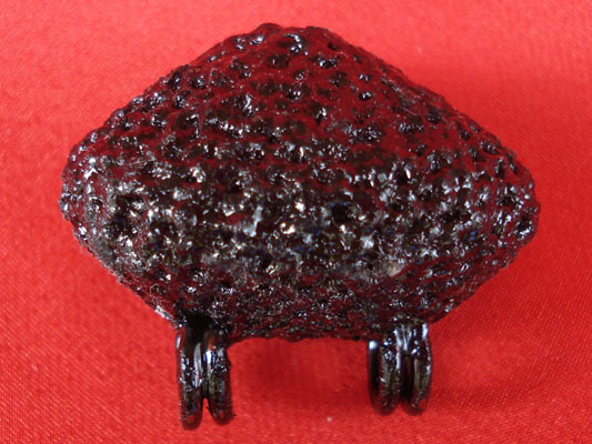 เบี้ยแก้ หลวงปู่เจือ วัดกลางบางแก้ว ถักเชือกชุบรักหนา แบบ 2 หู บูชาจากหลวงปู่โดยตรง สุดยอดเครื่องราง