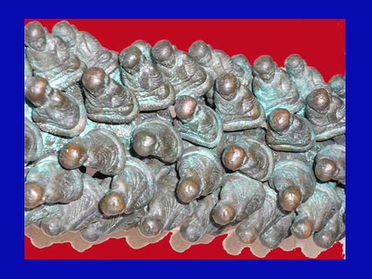 พระช่อ 99 องค์ หลวงพ่อเงิน บางคลาน รุ่นปืนแตก พิมพ์นิยม ปี 2528 รุ่นนี้นิยมและหายากมากครับ 1