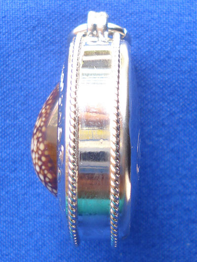 เบี้ยแก้หุ้มเงินแท้ หลวงปู่เจือ วัดกลางบางแก้ว ขนาดกำลังสวย แบบห่วงเดี่ยว สุดสวย พร้อมจารด้านหลัง 3