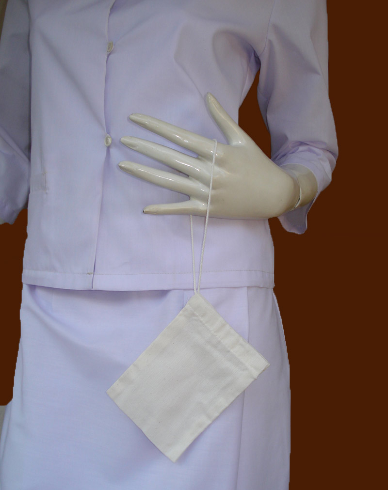 ถุงใส่ของกระจุกกระจิกสำหรับสุภาพสตรีหรือ ถวายแม่ชีก็ได้บุญกุศลแรง ใช้ปฏิบัติธรรมสวยงามและยิ่งได้บุญ