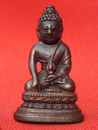 ของแท้ต้องแบบนี้ พระกริ่ง 72 พรรษา รัชกาลที่ 9 พระพุทธนวมมหาราชายุจฉับปริวัตนมงคล สวยแชมป์