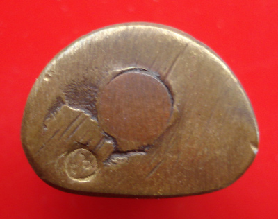 รูปหล่ออุดกริ่ง หลวงพ่อเงิน วัดบางคลาน เนื้อทองเหลือง รุ่นปลดหนี้แล้วรวยรวยรวย สวยมาก หายากน่าเก็บ 2