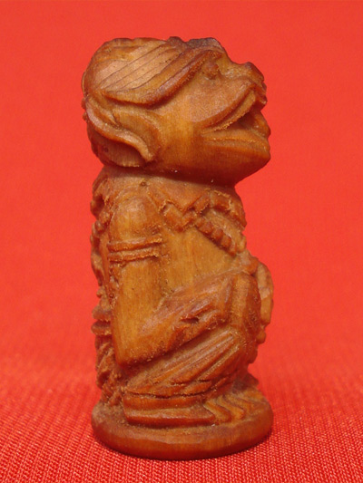 สุดสวย อานุภาพล้ำเลิศหนุมานหลวงพ่ออ่าง วัดใหญ่สว่างอารมณ์ รุ่น 2 เนื้อรากไม้พุดซ้อน พิมพ์หน้ากระบี่ 3