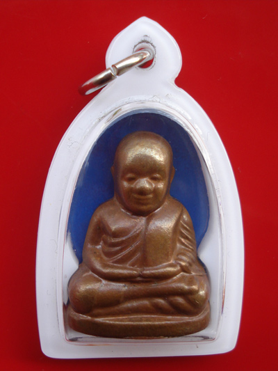 รูปหล่อปั๊มซีกหลวงพ่อเงิน บางคลาน กองทุน ๕๓ พิมพ์นับแบงค์ เนื้อทองแดง สุดยอดพิธีใหญ่แห่งปี สวยมาก