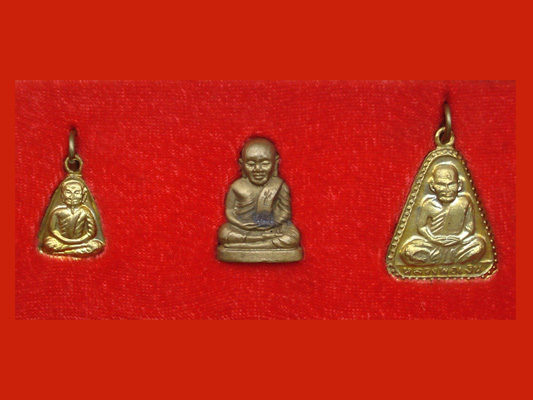 พระชุดหลวงพ่อเงิน วัดบางคลาน พระเครื่อง เมืองพิจิตร  รุ่นหลวงพ่อเปรื่องสร้าง ปี 2532 สวย พิธีใหญ่