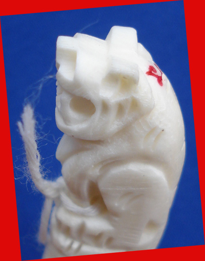 เขี้ยวเสือ หลวงปู่เปลื้อง วัดลาดยาว เกจิดังอายุกว่า 108 ปี สวยแกะจากกระดูกช้าง สำหรับปีนี้ต้องบูชา 2