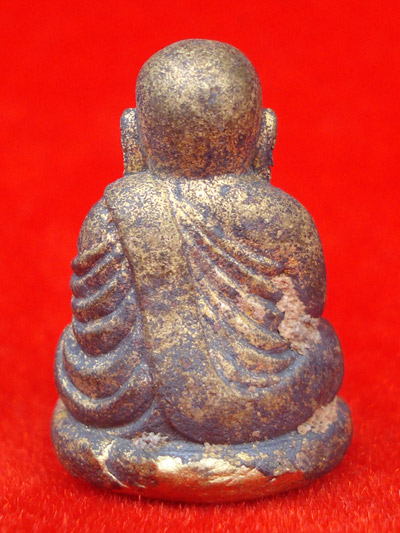 รูปหล่อพิมพ์เบ้าทุบหลวงพ่อเงิน บางคลาน กองทุน ๕๓ พิมพ์นิยม เนื้อสำริดเหลืองผิวไฟ สวยมาก 3