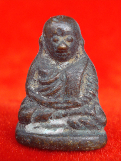 1 ใน 11 พิมพ์ที่หายากมากครับ หลวงพ่อเงิน บางคลาน รุ่นปืนแตก พิมพ์แจกแม่ครัว ปี 2528 ต้องรีบเก็บครับ