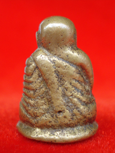 รูปหล่อหลวงพ่อเงิน บางคลาน อาจารย์แจ๊ะ ปี 2472 เนื้อทองเหลือง  หน้านกฮูก สภาพเดิมๆจมูกสวยหายาก 3